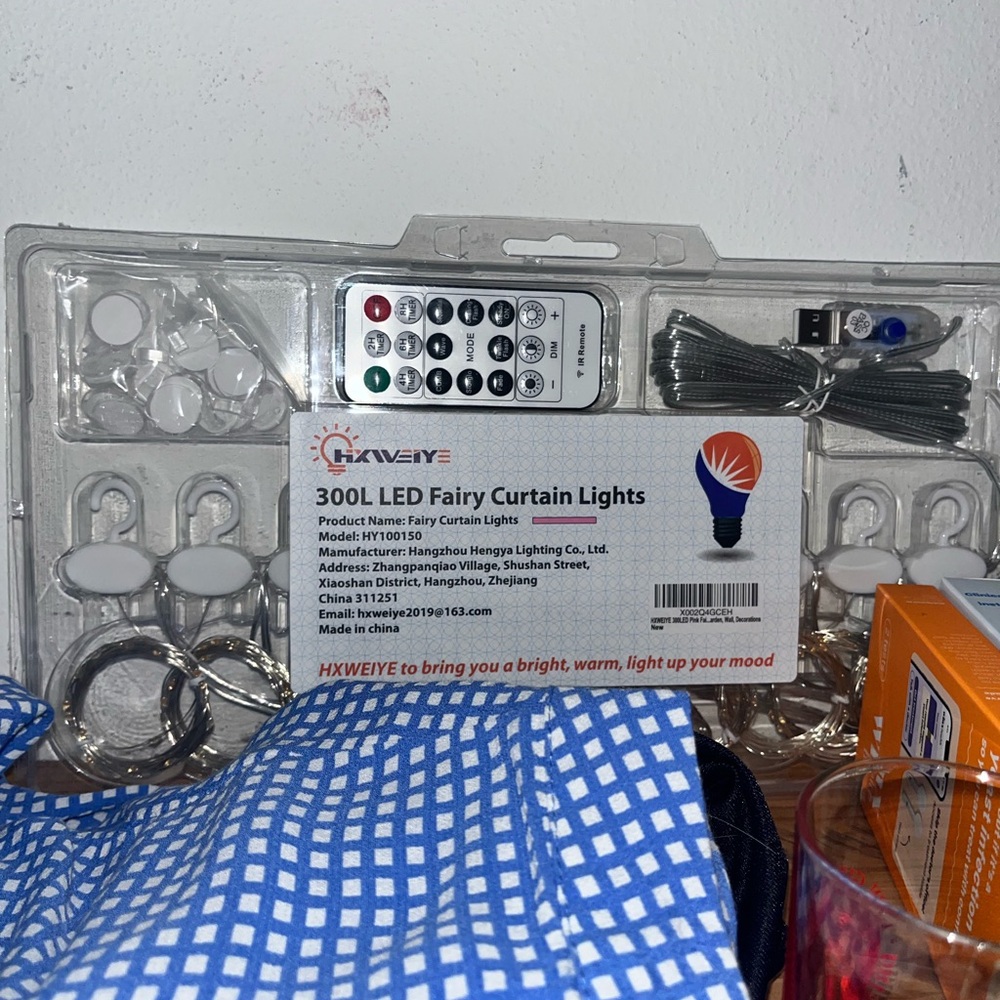 LED Fairy Curtain Lights w Remote